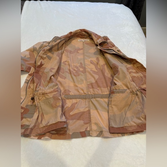 Free People "Seize the Day" Camo Military Jacket.  Size Small. - Picture 11 of 15